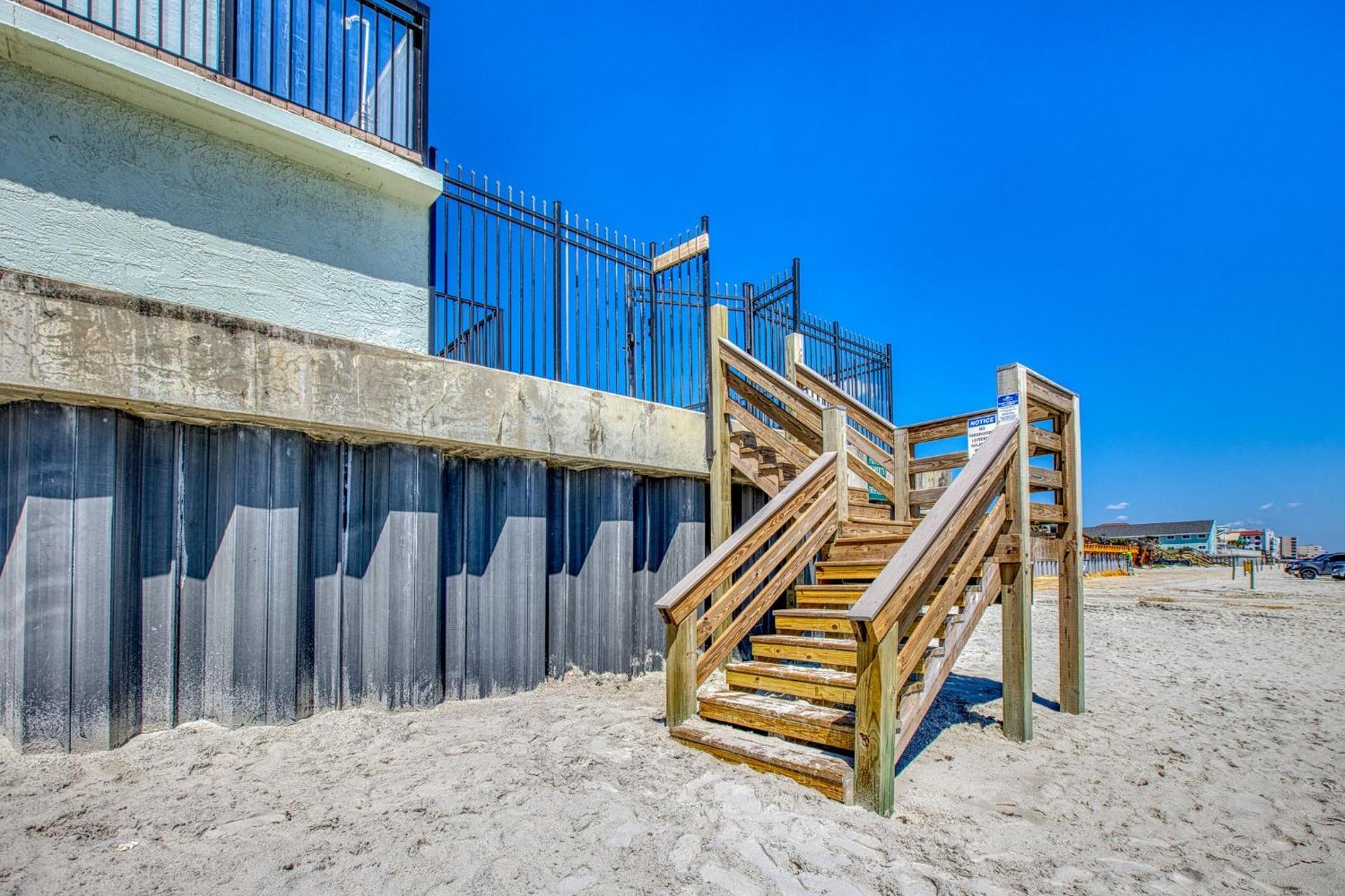 Ocean View With A Beachfront Pool At Ocean Trillium Condo ~ 602 New Smyrna Beach Exterior foto